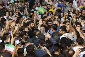 حضور در میهمانی ده کیلومتری عید غدیر