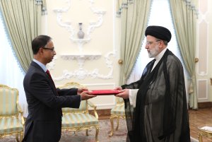 دریافت استوارنامه سفیر جدید « بنگلادش »