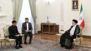 Iran sees no obstacles or restrictions for development of ties with India/ Emphasis on accelerating implementation of joint project of Chabahar Port development/ Ambassador of India: I have a mission to follow development of relations between the two countries until they reach the desired level
