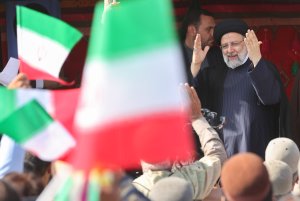Dr Raisi among the nomads of the Saqaveh Plain