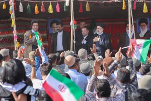 حضور دکتر رئیسی در جمع عشایر کهگیلویه و بویراحمد در دشت سقاوه
