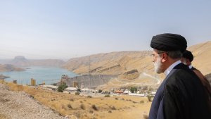 Dr Raisi opens Chamshir Dam
