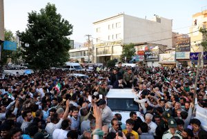 استقبال مردمی اهالی یاسوج 