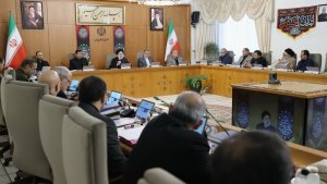 Completion of half-finished projects provides basis for attracting new capital to provinces/ Revival of stagnant production units assures business community that gov't serious in backing production/ Emphasis on continuous, accurate monitoring of current, future market situation by related institutions
