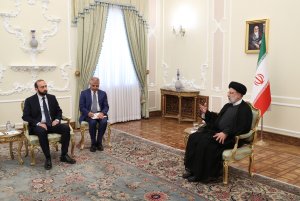 دیدار وزیر خارجه ارمنستان با آیت الله رئیسی