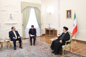 دکتر رئیسی: سوابق روابط نشان می‌دهد ایران و پرو همواره علاقمند به گسترش روابط بوده‌اند/ سفیر پرو: تکیه بر سوابق تمدنی برای نزدیکی بیشتر دو ملت، بستری برای ارتقای سطح روابط فیمابین خواهد بود