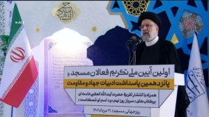 Mosque a place for staffing, building believers/ Today, many are trying to prevent reformation of Islamic Ummah, those who believe in Mahdism/ Sowing discord in Islamic Ummah main strategy of current of domination

