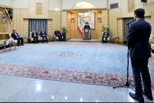  گروه «بریکس» و ظرفیتهای کم نظیر آن از قدرتهای نوظهور در مقابله با یکجانبه گرایی در جهان است/ توسعه همکاری با اتحادیه های منطقه‌ای و فرامنطقه‌ای در دستور کار دولت/ ظرفیتهای جمهوری اسلامی ایران زمینه ای مناسب در جهت توسعه همکاری با گروه اقتصادی بریکس
