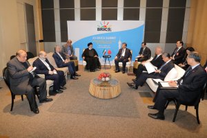 دکتر رئیسی: عضویت ایران در بریکس موجب تقویت رویکردهای این گروه از جمله مخالفت با یکجانبه‌گرایی آمریکا خواهد بود/ تاکید بر اجرای توافقات فیمابین در چارچوب همکاری‌های راهبردی 25 ساله/ تبریک رئیس جمهور چین به مناسبت عضویت ایران در بریکس/ آماده تقویت همکاری‌های دوجانبه و روند چندجانبه‌گرایی هستیم