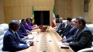 الدکتور رئیسی: تتابع ایران العلاقات المتینة مع البلدان الافریقیة بناء علی الاحترام و المصالح المتبادلة/ أعرب عن استعداد بلاده لتشریك الخبرات و المکاسب و العلوم و القدرات الایرانیة‌ مع السنغال/ الرئیس السنغالی: ضم ایران الی بریکس،‌ یساعد تشکیل عالم متعدد الأقطاب/ لایمکن للغربیین کمنتهکی حقوق الانسان الرئیسیین ان یدّعوا شیئا فی هذا المضمار