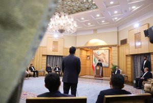 بازگشت رئیس جمهور از آفریقای جنوبی