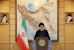 بازگشت رئیس جمهور از آفریقای جنوبی