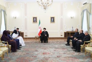 دکتر رئیسی: مقاومت کشورهای آفریقایی مقابل استعمار نشانه بیداری و هوشیاری آنان است/ فعال شدن کمیسیون مشترک همکاری‌های اقتصادی به تسهیل تبادل ظرفیت‌های متقابل کمک می‌کند/ وزیر خارجه بورکینافاسو: کشورهای آفریقایی از مقاومت انقلاب اسلامی مقابل استکبار و نظام سلطه الهام می‌گیرند/ ابراز علاقمندی برای تقویت همکاری‌های متقابل

