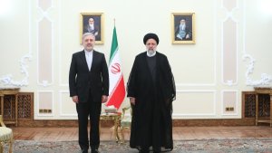 Iran, Saudi Arabia two influential countries in region, World of Islam/ Iran's approach to develop, consolidate ties with its neighbours/ Increasing cooperation of regional countries increases their position in regional, global equations, limit scope of foreign interventions

