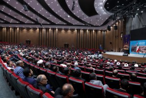 قله‌ها قطعا به دست ملت ایران فتح خواهند شد/ دولت مردمی باور و اراده جدی برای واگذاری امور به مردم دارد/ قدردانی از همه دست‌اندرکاران خلق رویداد عظیم، خاطره‌انگیز و تمدن‌ساز پیاده‌روی اربعین
