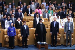مؤتمر مواجهة العواصف الرملیة و الغبار
