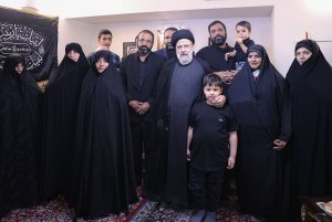 دیدار رییس‌جمهور با خانواده شهید مدافع امنیت امیراحمدی