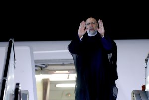 دکتر رئیسی تهران را به مقصد نیویورک ترک کرد