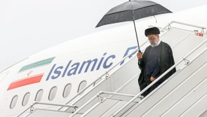 Dr Raisi arrives in New York