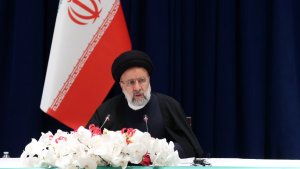 Changing coercive behaviour will gain Iran's trust, which the US has so far failed to do so/ If the American government claims to be different from the previous one, it should show adherence to its commitments in practice / Presence of Americans in the Persian Gulf and tampering with ships causes insecurity in the region
