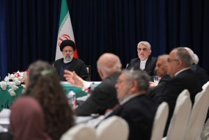 نشست با رهبران ادیان الهی