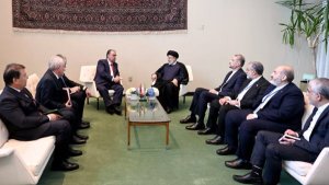 Heads of Iran, Tajikistan stress increasing level of commercial, economic interactions/ Necessity of holding joint meetings of neighbouring countries to fight terrorism, establish stability in Afghanistan/ Non-interference of outsiders in regional countries' issues necessary to create stable security
