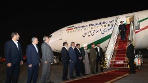 Dr Raisi arrives at Mehrabad airport 
