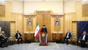 Clarifying positions, securing values and interests of Islamic Iran the two main points in travelling to New York/ Values of the system among our interests, those who do not pay attention to the point sometimes put themselves in the direction of protecting interests of others
