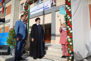 نواخته شدن زنگ آغاز سال تحصیلی 1403-1402 توسط دکتر رئیسی / افتتاح هم‌زمان 10 هزار کلاس درس در سراسر کشور
