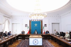 تاکید بر لزوم تهیه «سند کاهش فقر» و پایش مستمر آن با همکاری کمیته امداد/ ابراز امیدواری نسبت به تاثیرگذاری افزایش نرخ رشد اقتصادی بر بهبود معیشت مردم به‌ویژه مستمندان/ تقویت کمیته امداد یکی از اولویت‌های مهم دولت
