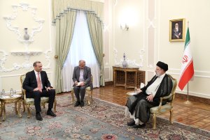 دیدار دبیر شورای عالی امنیت ملی ارمنستان با رئیس جمهور