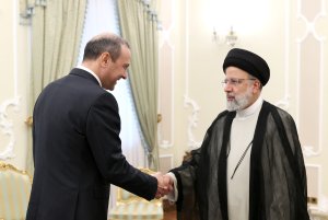 دیدار دبیر شورای عالی امنیت ملی ارمنستان با رئیس جمهور