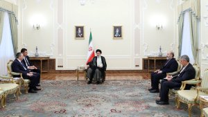 Dr Raisi: Iran, as a powerful neighbour, ready to help solve Azerbaijan-Armenia differences/ Khalafov thanks effective role of Dr Raisi in maintaining relations between the two countries