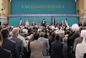 دیدار مسئولان نظام و مهمانان کنفرانس وحدت با رهبر معظم انقلاب