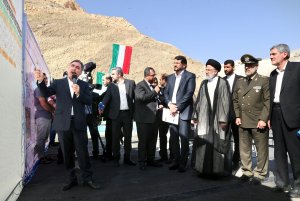 افتتاح پروژه بزرگ و ملی آزادراه شیراز-اصفهان به طول 212 کیلومتر
