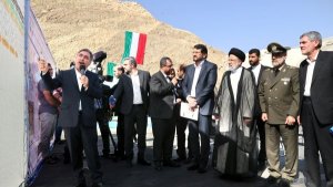Inauguration of the 212km-long Shiraz-Isfahan freeway project
