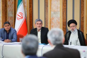 نشست با اساتید و نخبگان پزشکی استان فارس