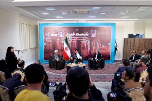 85 درصد مصوبات دور اول سفر دولت به استان فارس اجرا شده و 15 درصد دیگر در دست اقدام است/ موضوع عدم تناسب اعطای تسهیلات و جذب منابع توسط بانک‌های خصوصی پیگیری خواهد شد/ فعال‌تر شدن مسئولان استانی در آستانه سفر دولت نه تنها اشکالی ندارد، بلکه دولت را در انجام بیشتر سفرهای استانی تشویق می‌کند
