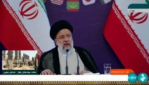 آزادی بیان به شیوه توهین به مقدسات/ رسانه‌ها در انتقال حقایق وظیفه سنگینی دارند