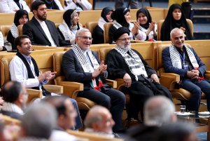 مراسم تجلیل از دستاوردها و تکریم فعالان نظام بهداشت کشور در دولت مردمی