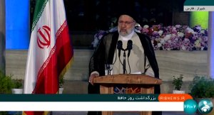 شیراز، هم تخت‌جمشید دارد، هم حافظیه و هم شاهچراغ و هیچ تقابلی بین این سه وجود ندارد