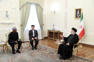 دکتر رئیسی: ایران برای همکاری در حوزه‌های سودمند اقتصادی با نیجر آمادگی دارد/ جنایات صهیونیست‌ها در غزه چهره عریان نژاد‌پرستی غربی‌ها در حال حاضر است/ ابراز علاقه وزیر خارجه نیجر برای تقویت روابط دوستانه و ارتقای سطح همکاری‌ها با ایران
