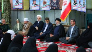 We have no doubt that faith will definitely win in the battle with arrogance/ Today, in the shadow of security and unity of Shia and Sunni people, people think of an advanced Kurdistan
