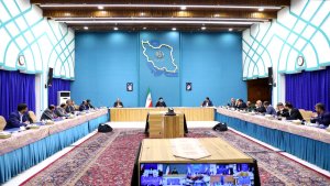 Immediate collection of legal fines from violating banks in the field of granting housing loans / Governor of Central Bank should persuade managers of private banks to implement legal systems 
