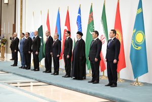 عکس یادگاری شانزدهمین اجلاس سران کشورهای عضو اکو