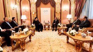 الدکتور رئیسی: لیست هناك أیة قیود أمام تعزیز العلاقات مع دولة‌ مصر الصدیقة/ الولایات المتحدة الأمیرکیة و الکیان الصهیونی أکبر موانع لفتح ممر رفح لکن الواجب هو التغلب علی العراقیل/ الرئیس المصری: سیاسة مصر الحاسمة هی العلاقات الحقیقیة مع ایران