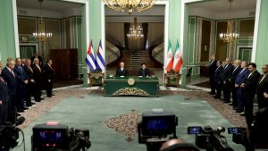 Dr Raisi: Iran-Cuba ties have always been friendly, developing after Revolution/ Creating a global coalition to support rights of Palestinian people imperative/ Cuban President: Visiting Iran has a great meaning, significance for us/ Condemnation of Zionist genocide, stressing immediate stop of these crimes
