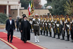 دکتر رئیسی تهران را به مقصد مسکو ترک کرد
