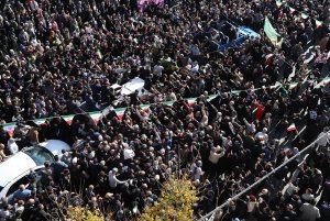 People of Karaj welcome the President