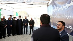 Dr Raisi visits Karaj North Highway project, construction of largest bridge in West Asia
